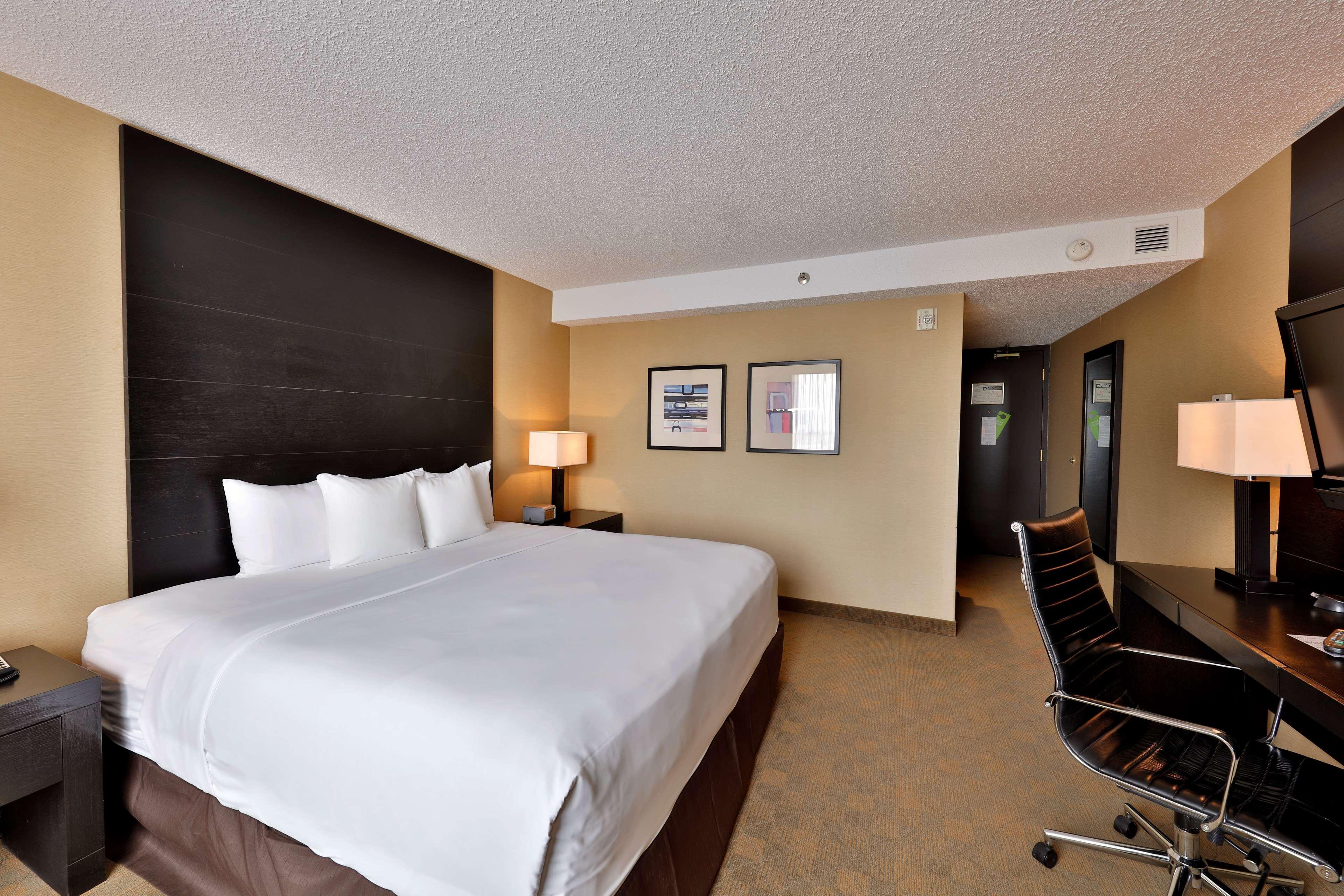 Edmonton Hotel & Convention Center 에드먼턴 외부 사진