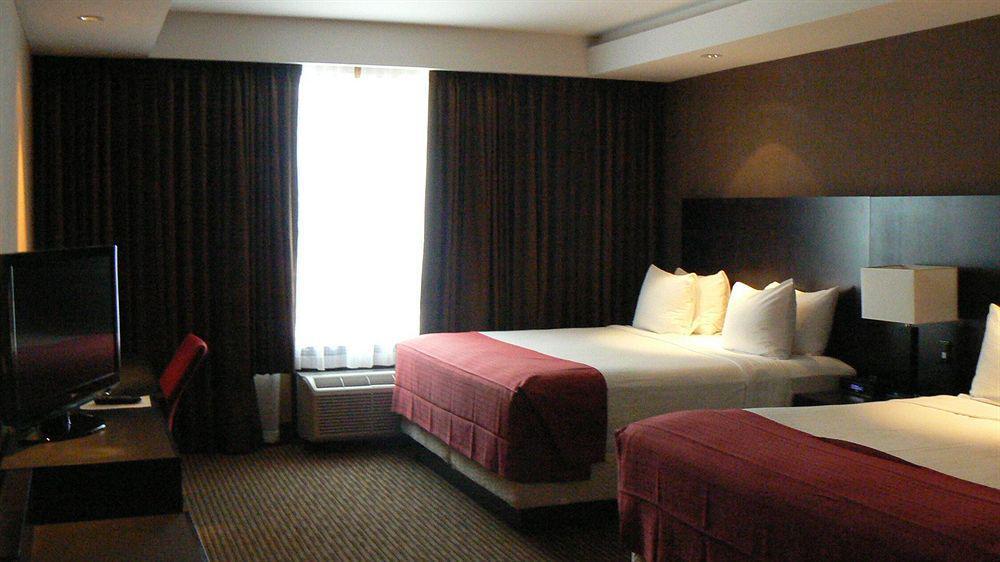 Edmonton Hotel & Convention Center 에드먼턴 외부 사진